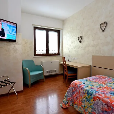 Italia 3* 몬팔코네