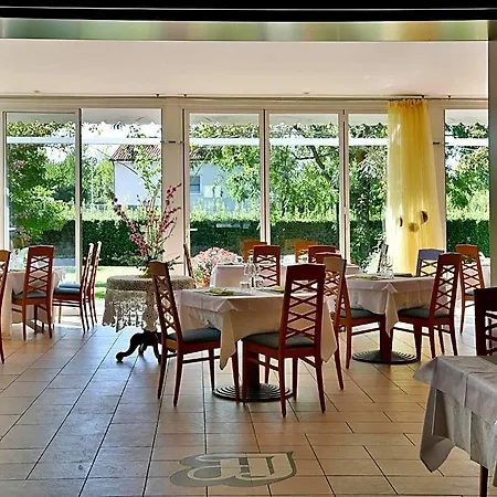 Hotell Italia 3*